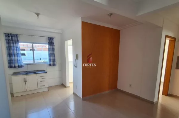 APARTAMENTO NA ÁREA CENTRAL À VENDA