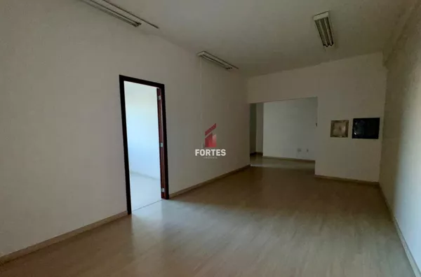 SALA 101 PARA LOCAÇÃO NO EDIFICIO DOM RAIMUNDO: EXCELENTE LOCALIZAÇÃO NO CENTRO DE FRANCISCO BELTRÃO - Foto 3