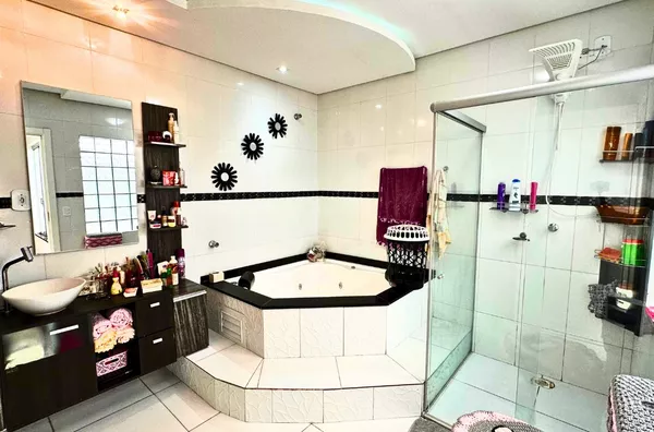 CASA DISPONÍVEL PARA VENDA: SEU NOVO LAR ESTÁ AQUI, AGUARDANDO POR VOCÊ! - Foto 5