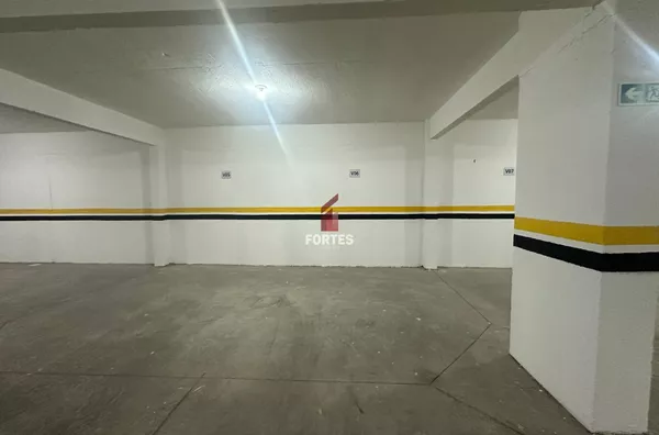 SALA COMERCIAL NOVA PARA LOCAÇÃO NO EDIFICIO BBC NO CENTRO - Foto 6