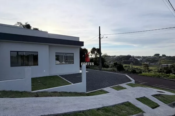 CASA NOVA À VENDA NO ÁGUA BRANCA!