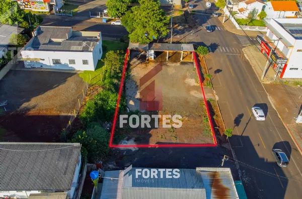 TERRENO COMERCIAL DISPONÍVEL PARA VENDA: O LOCAL PERFEITO PARA INVESTIR NO SEU EMPREENDIMENTO! - Foto 1