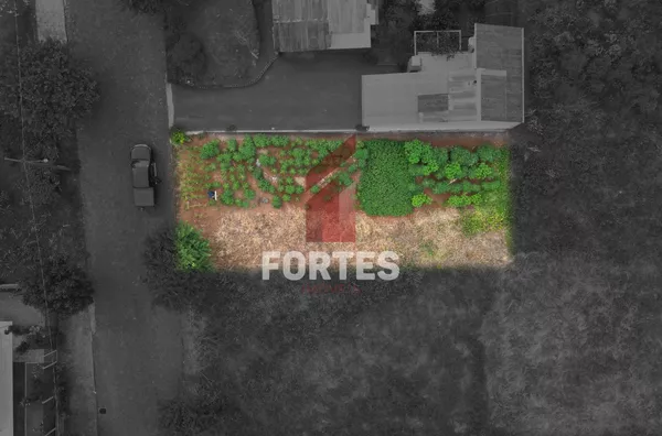 LOTE NO COSTA NORTE À VENDA: O LUGAR PERFEITO PARA CONSTRUIR SEU LAR!