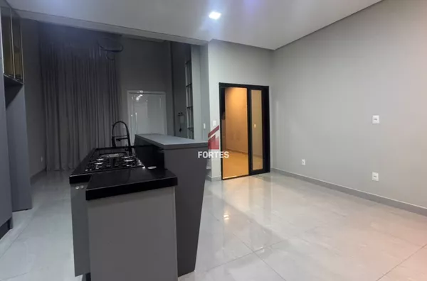 CASA PARA LOCAÇÃO NO JARDIM FLORESTA: EXCELENTE OPORTUNIDADE ATRÁS DO SUPERDIA!