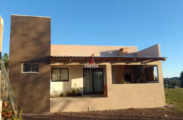 CASA À VENDA NA LINHA SÃO PAULO : TRANQUILIDADE E ESPAÇO PARA SUA FAMÍLIA! - Foto 1