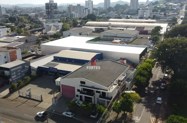INVISTA COM INTELIGÊNCIA: IMÓVEL COMERCIAL E RESIDENCIAL EM LOCALIZAÇÃO PRIVILEGIADA