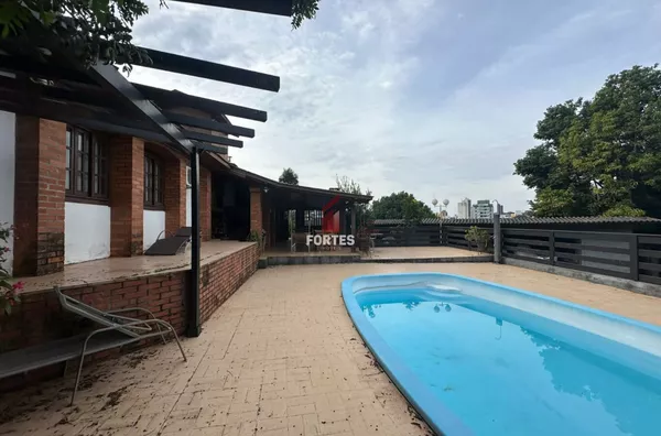 CASARÃO COMERCIAL OU RESIDENCIAL COM PISCINA PARA LOCAÇÃO NO CENTRO: EXCELENTE LOCALIZAÇÃO! - Foto 3