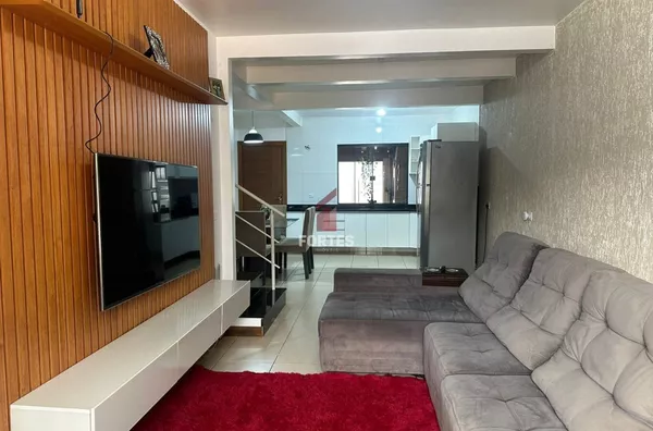 SOBRADO À VENDA COM EXCELENTE ESTRUTURA: SEU LOVO LAR NO SEMINÁRIO! - Foto 1