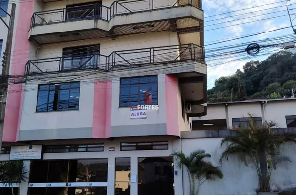 EXCELENTE SALA COMERCIAL DE 206m² PARA LOCAÇÃO! - Foto 1