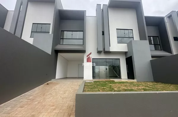 SOBRADO À VENDA, CONQUISTE O SEU LAR DOS SONHOS COM CONFORTO E COMODIDADE!