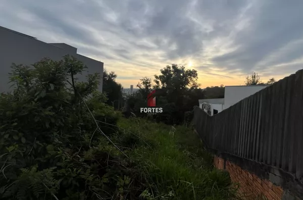 EXCELENTE LOTE À VENDA NO BAIRRO NOVA PETRÓPOLIS!