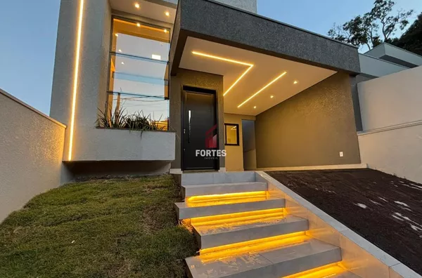 CASA À VENDA NA PLANTA NO VILA MARINE: PROXIMO AO HOSPITAL REGIONAL!
