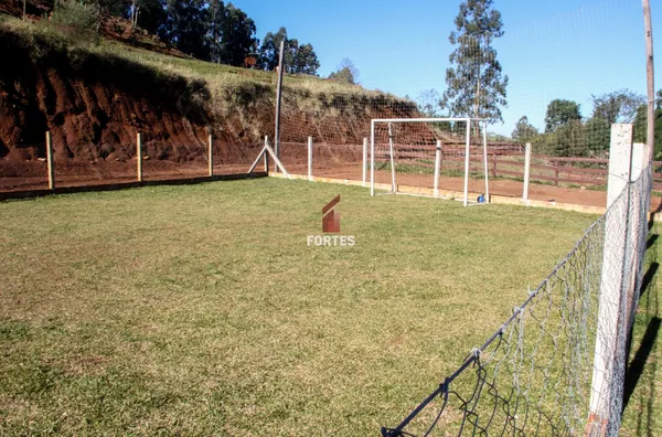 SEU REFÚGIO NO CAMPO: SÍTIO À VENDA NO KM 20 EM FRANCISCO BELTRÃO!
