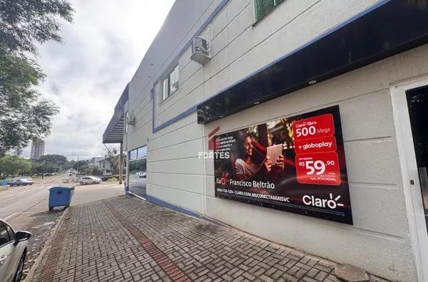 SALA COMERCIAL MOBILIADA COM AR PARA LOCAÇÃO NO CENTRO! - Foto 3