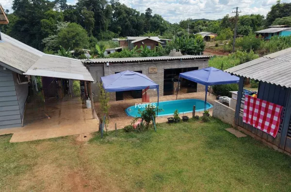 CHÁCARA COM PISCINA À VENDA OU TROCA POR CASA NA CIDADE : ATRÁS DO CENTRO DE EVENTOS DA MARABÁ!