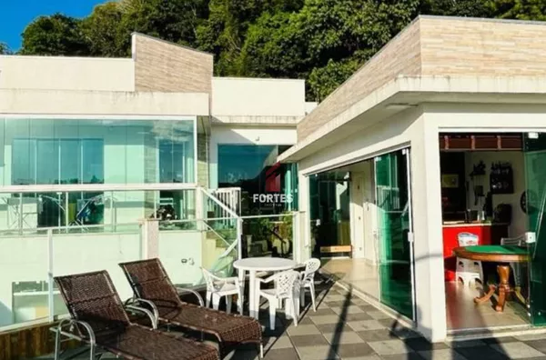 CASA AMPLA COM PISCINA PARA VENDA NO JARDIM SEMINÁRIO! - Foto 4