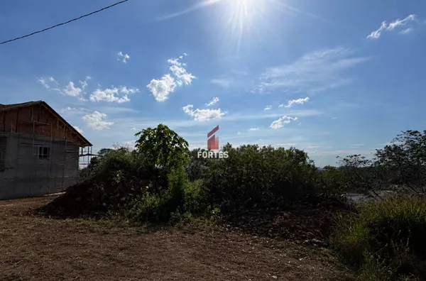 LOTE À VENDA NO BAIRRO ÁGUA BRANCA!
