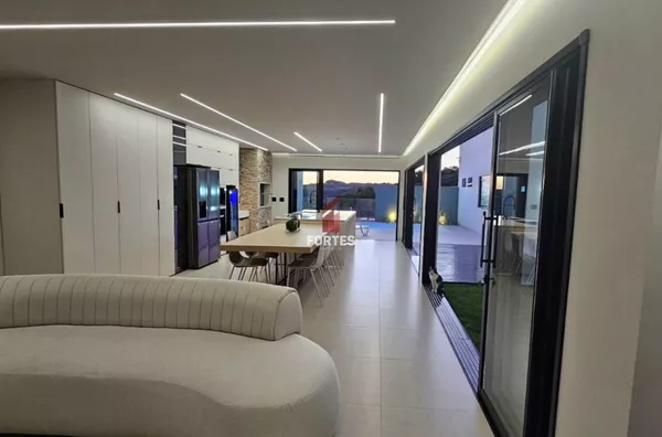 CASA ALTO PADRÃO COM VISTA PARA CIDADE NO ALTO DA JÚLIO! - Foto 6