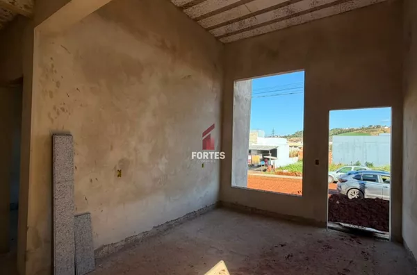 CASA EM FASE DE ACABAMENTO NO LOTEAMENTO CESARI!
