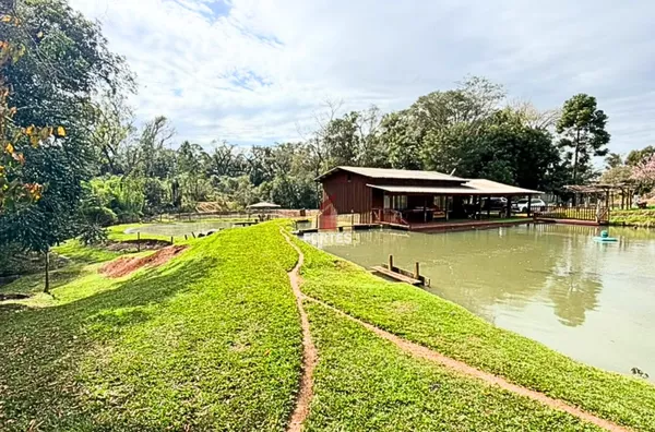 CHÁCARA COM AÇUDE À VENDA EM MARMELEIRO!