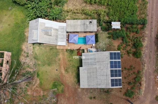 CHÁCARA COM PISCINA À VENDA OU TROCA POR CASA NA CIDADE : ATRÁS DO CENTRO DE EVENTOS DA MARABÁ!