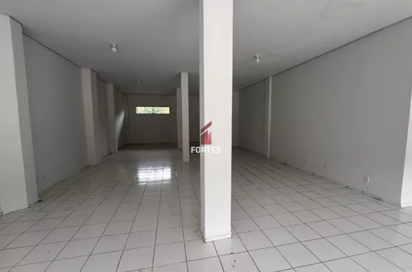 SALA COMERCIAL DISPONIVEL PARA LOCAÇÃO NO SÃO CRISTOVÃO!