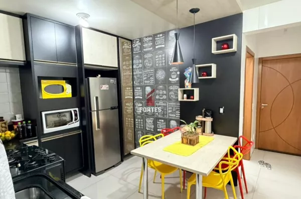 APARTAMENTO SEMI MOBILIADO NO CENTRO À VENDA