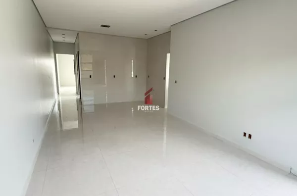 CASA EM CONSTRUÇÃO PARA VENDA NO LOTEAMENTO COMANN: EM FRENTE A AMBEV!