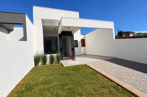 CASA EM CONSTRUÇÃO PRÓXIMO AO LAGO DO PINHEIRINHO! 