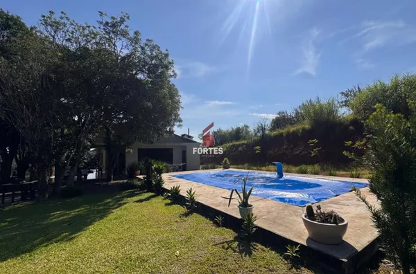 CHACARÁ COM PISCINA Á 23KM DO CENTRO DE FRANCISCO BELTRÃO! 30 MIL METROS QUADRADOS!