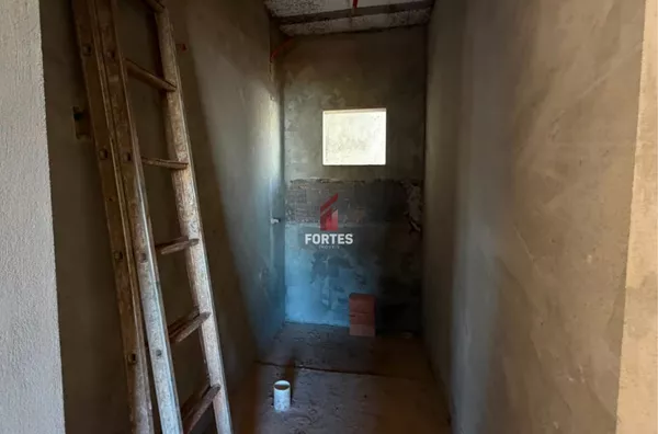 CASA EM FASE DE ACABAMENTO NO LOTEAMENTO CESARI!