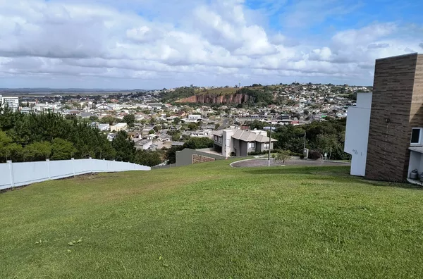 Terreno em condomínio