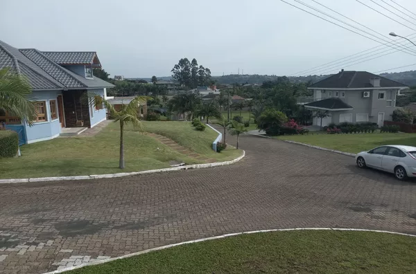 Terreno em condomínio