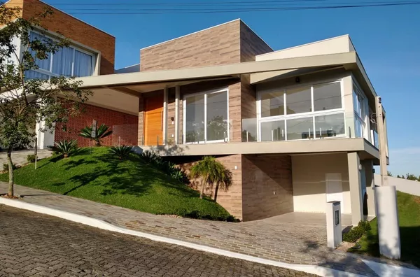 Casa em condomínio