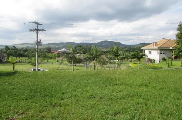 Terreno em condomínio