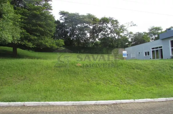 Terreno em condomínio