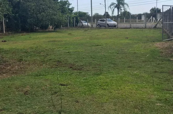 Terreno residencial / comercial