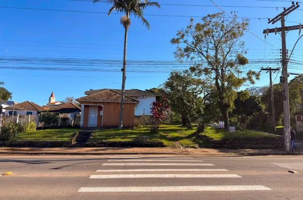 Terreno comercial/residencial