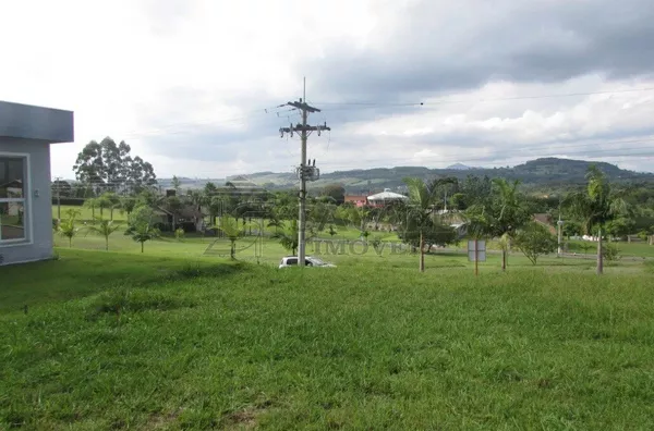 Terreno em condomínio