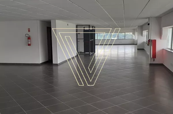 *Escritórios de Alto Padrão - 2 escritórios com área construída de 331,68m²/cada. - Foto 2