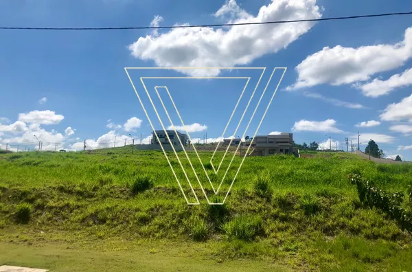 Terreno no Condomínio Bosque do Horto com 492,80 m². - Foto 3