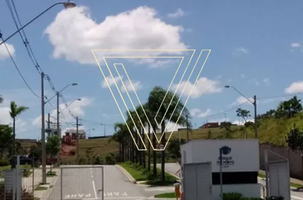 Terreno no Condomínio Bosque do Horto com 492,80 m². - Foto 1