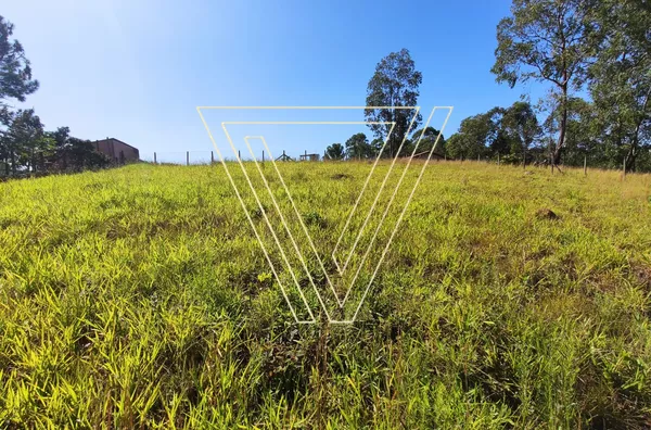 TERRENO DE 3420m² - COM UM PLATÔ DE 1000m², EM CAMPO LIMPO PAULISTA, PERTO DO SAINT JAMES 1. - Foto 1