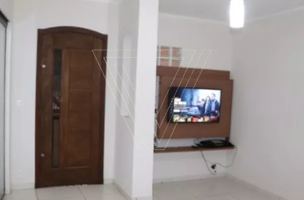 #Casa com zona mista localização privilegiada aceita Permuta!!!