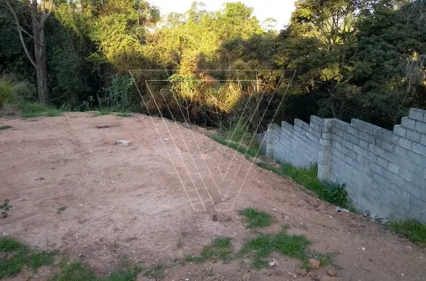 VENDE-SE TERRENO NO JARDIM DAS CARPAS - ACEITA PERMUTA COM CASA OU CHÁCARA DOCUMENTAÇÃO TODA EM ORDEM. - Foto 3