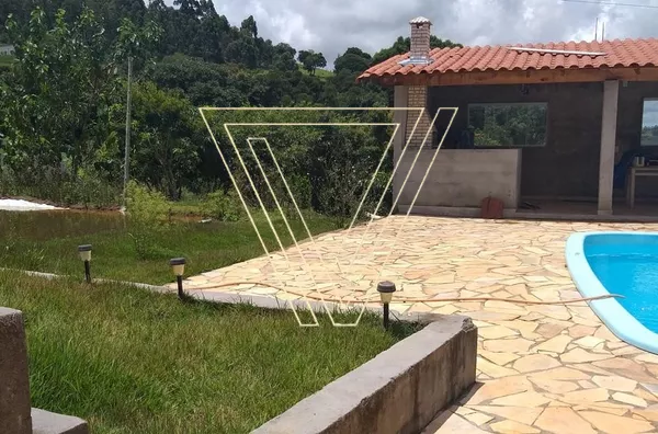 Chácara à venda em  Bueno Brandão 1300m²-(cidade das cachoeiras) -Minas Gerais-