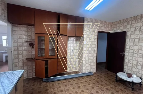 CASA COM 03 DORMITÓRIOS, 205 M² DE ÁREA CONSTRUÍDA. - Foto 2