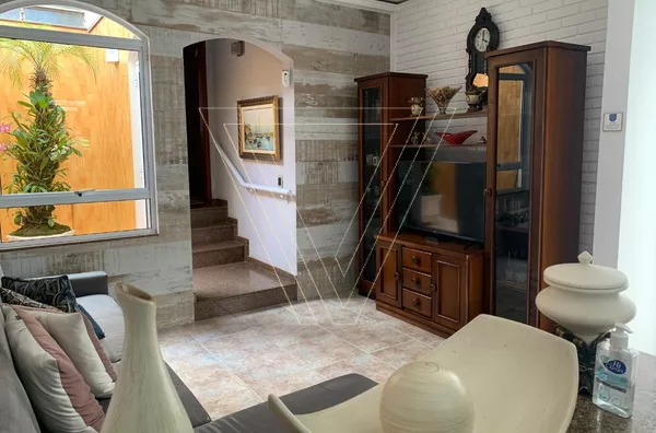 Casa à venda (sobrado) 3 dormitórios - 187m² - Vila Vianelo - Jundiaí - SP