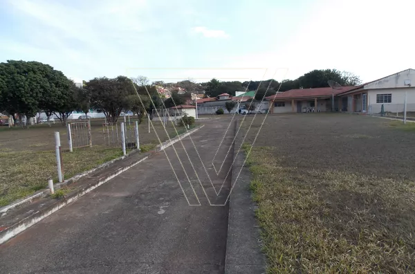 Chácara com 3 Casas em amplo terreno comercial ou residencial - Caxambu - Jundiaí - SP - Foto 7