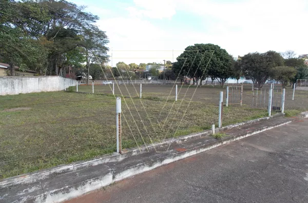 Chácara com 3 Casas em amplo terreno comercial ou residencial - Caxambu - Jundiaí - SP - Foto 6